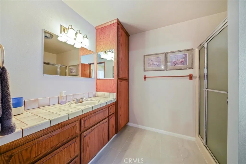 7575 Whitney Avenue, Yucca Valley, California 92284 home-pic-49